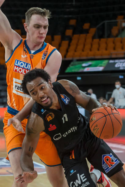 尤其是在高 尤其是在高