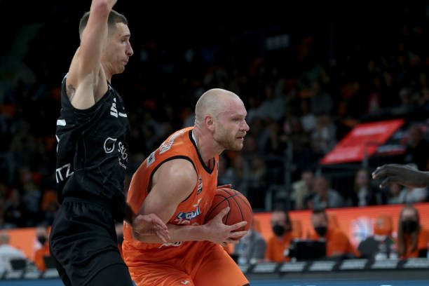 更衣室与战 更衣室与战