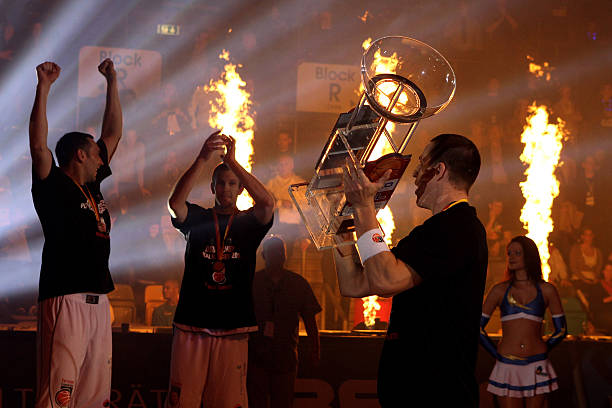 协作相当出 协作相当出