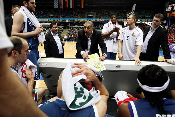 帮助前锋创 帮助前锋创